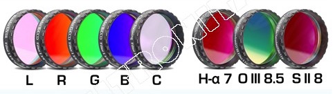 Set Completo di Filtri LRGBC + H-alpha (banda 7nm) , OIII (banda 8.5nm) ed SII (banda 8nm), da 1¼" (31.8mm) per riprese CCD, con celle a basso profilo. Spessore vetro 2mm Set Completo di Filtri LRGBC + H-alpha (banda 7nm) , OIII (banda 8.5nm) ed SII (banda 8nm), da 1¼" (31.8mm) per riprese CCD, con celle a basso profilo. Spessore vetro 2mm