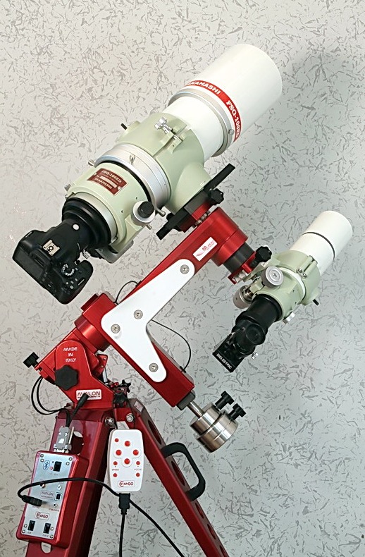 Montatura Equatoriale/Altazimutale 4 in 1, monobraccio con tecnologia Fast-Reverse, completa di: Goto STARGO, Dove-tail GP", Peso 5,5Kg, treppiedie T-POD 90, custodie, Alimentatore 220v Montatura Equatoriale/Altazimutale 4 in 1, monobraccio con tecnologia Fast-Reverse, completa di: Goto STARGO, Dove-tail GP", Peso 5,5Kg, treppiedie T-POD 90, custodie, Alimentatore 220v