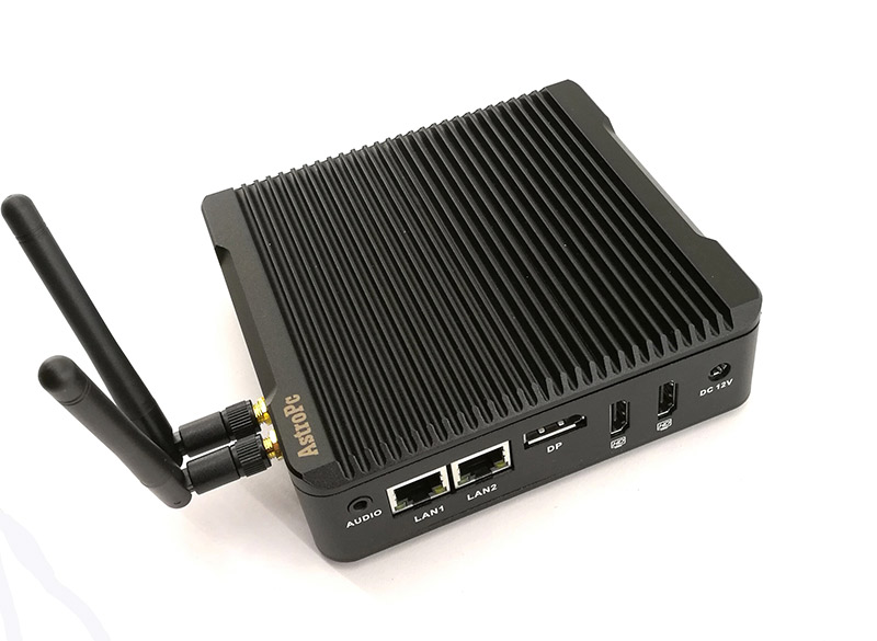 L'Astropc è un mini computer perfetto per comandare il proprio telescopio con ccd e montatura - versione con sticker di licenza L'Astropc è un mini computer perfetto per comandare il proprio telescopio con ccd e montatura - versione con sticker di licenza