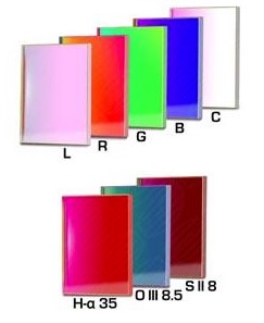 Set Completo di Filtri LRGBC + H-alpha (banda 35nm) , OIII (banda 8.5nm) ed SII (banda 8nm), quadrati da 50x50mm, per riprese CCD, non montati in cella. Spessore vetro 3mm Set Completo di Filtri LRGBC + H-alpha (banda 35nm) , OIII (banda 8.5nm) ed SII (banda 8nm), quadrati da 50x50mm, per riprese CCD, non montati in cella. Spessore vetro 3mm
