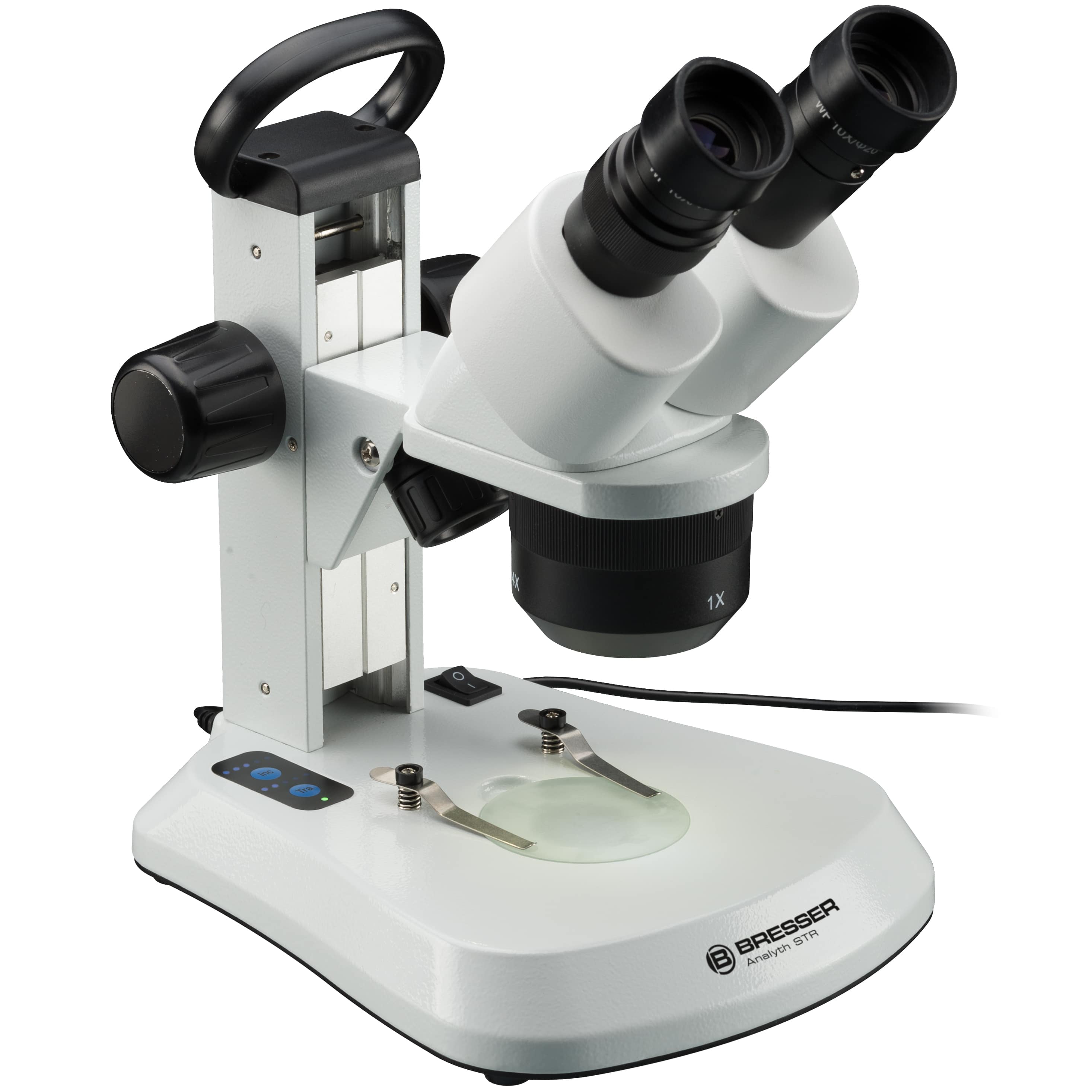   Stereomicroscopio con obiettivi per 3 ingrandimenti diversi  