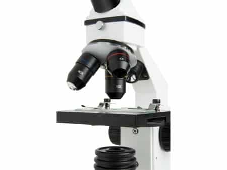   Il LABS CM800 è un ottimo microscopio biologico monoculare di primo prezzo ma dalle caratteristiche paragonabili a strumenti di livello superiore.  
