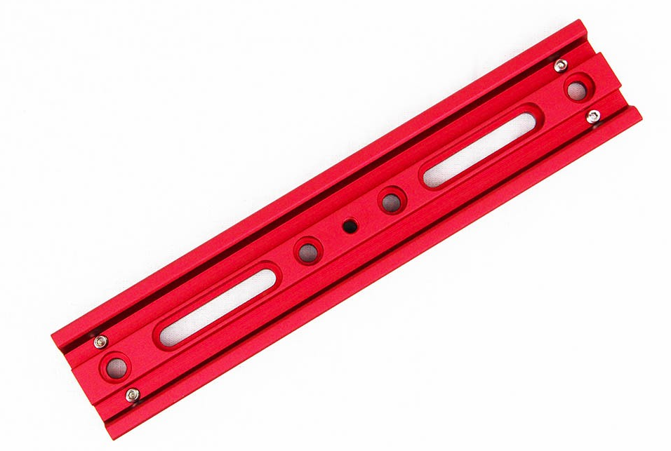  Barra a coda di rondine GSO lunghezza 22 cm per vixen GP / EQ5 di colore rosso 