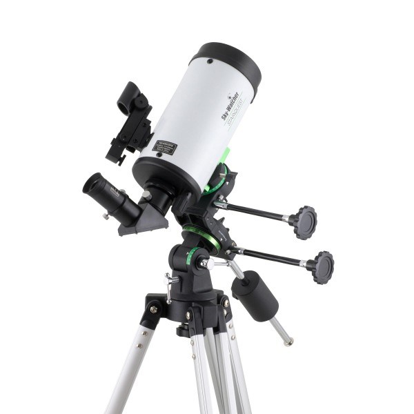 
Telescopio Maksutov-Cassegrain 90/1250 su montatura equatoriale Sky-Watcher Star Quest
