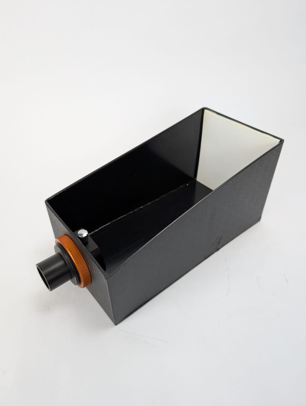  La piramide di Hossefield permette la proiezione di immagini solari in luce bianca. Usato ottime condizioni 