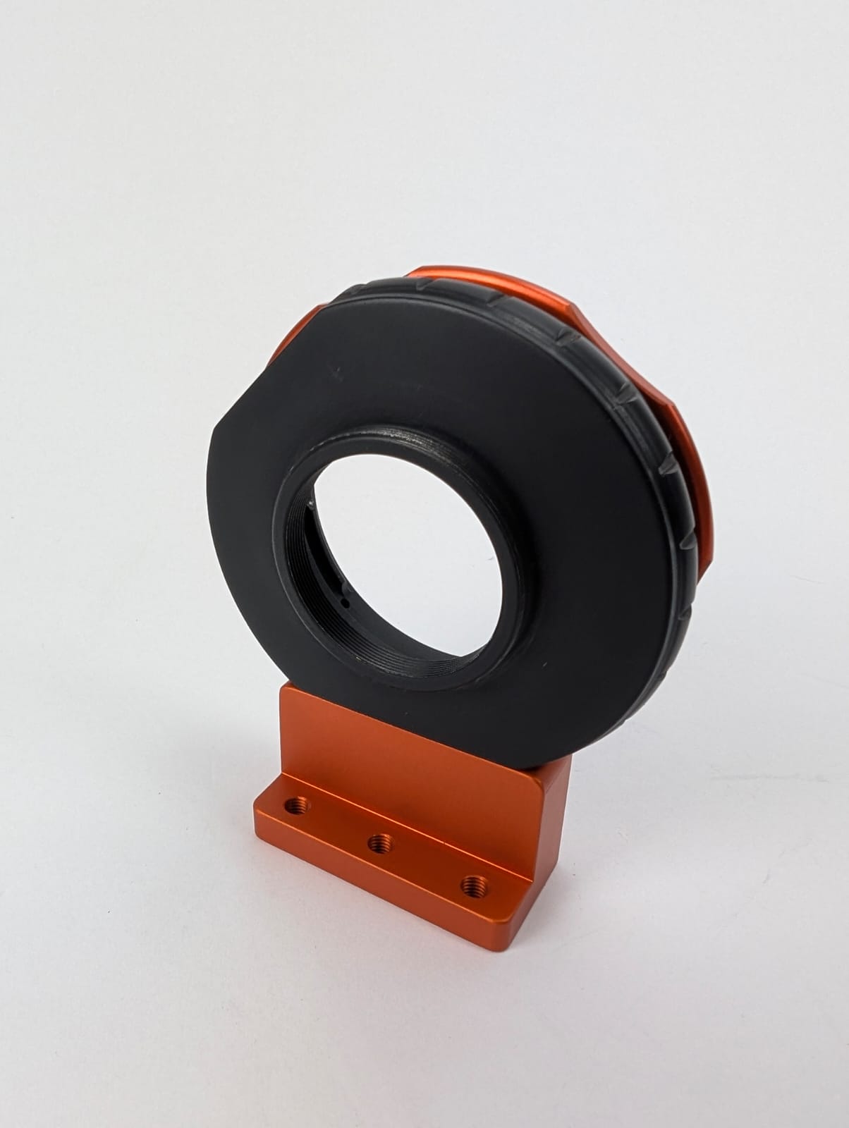  Adattatore per CCD per obiettivi Canon Eos tramite filetto T2 - spessore 19 mm  Usato ottime condizioni  