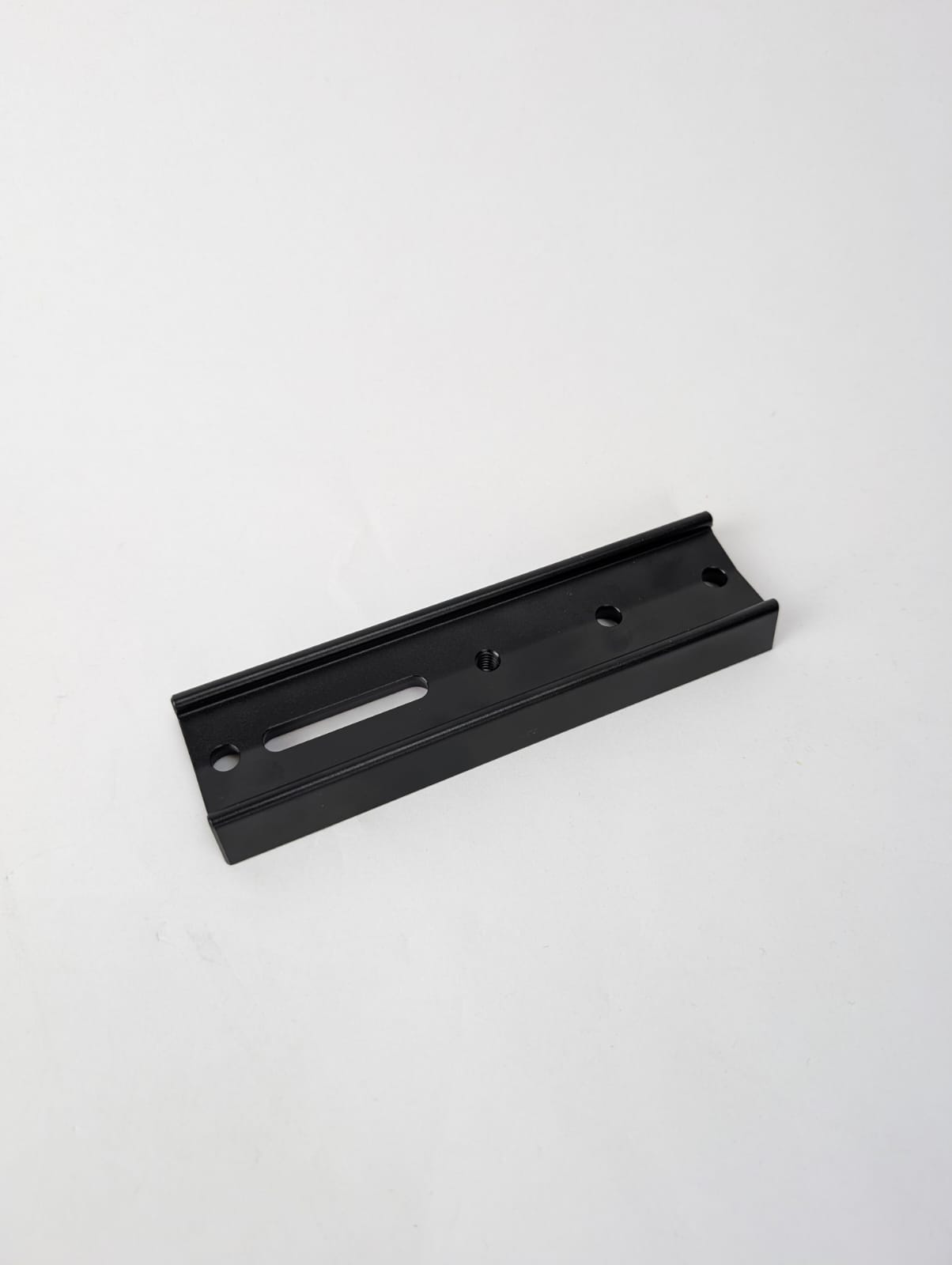 Barra a coda di rondine lumghezza 14 cm usato ottime condizioni Barra a coda di rondine lumghezza 14 cm usato ottime condizioni