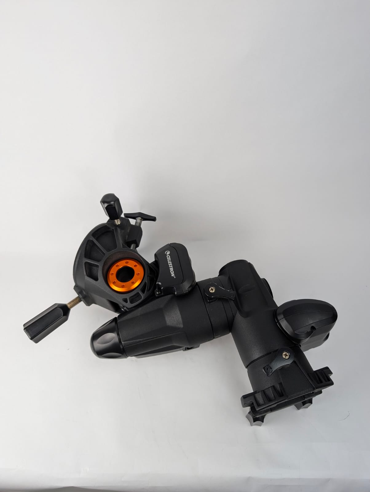   Montatura equatoriale alla tedesca computerizzata AVX (Advanced VX) per tubi ottici fino a 14 Kg Usato ottime condizioni, pack in bag artesky inclusa  