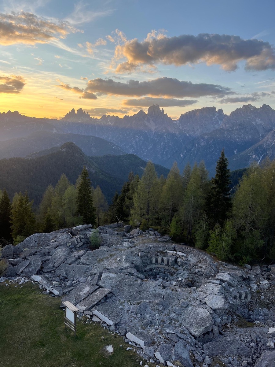 Un pacchetto di astro-escursionismo   DA PAURA!!!   Salita al Pian dei Buoi, apericena presso il Rifugio Ciareido, osservazioni astronomiche supportate da Dwarf 3 e Unistellar Odyssey Pro e passeggiata notturna tra miti e leggende ancestrali.
  Un pacchetto di astro-escursionismo   DA PAURA!!!   Salita al Pian dei Buoi, apericena presso il Rifugio Ciareido, osservazioni astronomiche supportate da Dwarf 3 e Unistellar Odyssey Pro e passeggiata notturna tra miti e leggende ancestrali.