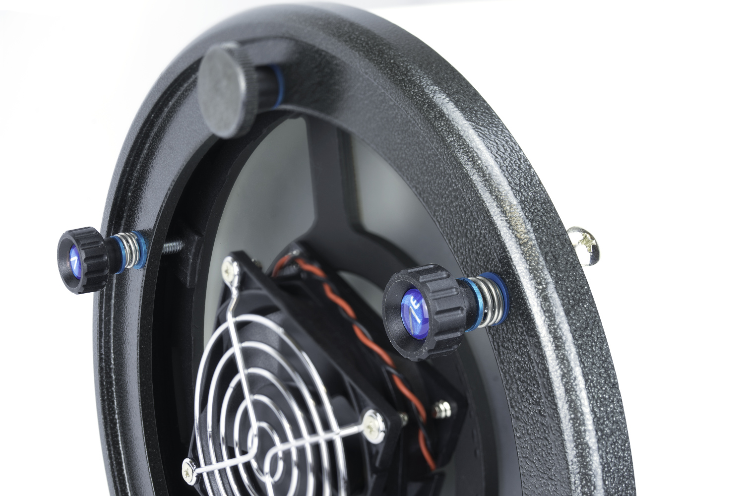 Sistema di collimazione evoluto con feedback tattile, molle reggispinta e sistema antigraffio per Newton GSO Sistema di collimazione evoluto con feedback tattile, molle reggispinta e sistema antigraffio per Newton GSO