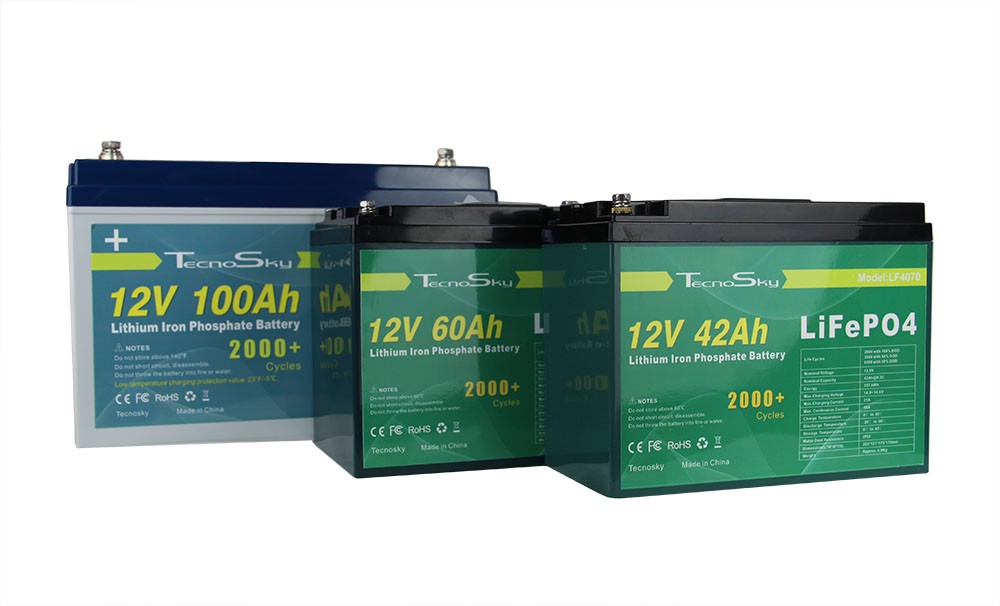  Batteria lithium  LifeP04  12v 100ah di alta qualità , più di 2000 cicli di ricarica 