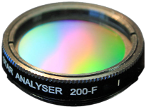   Analyser 200 is a high efficiency 200 lines/mm transmission diffraction grating, blazed in the first order. It is mounted in a standard 1.25 inch diameter low profile threaded cell, compatible with most telescopes and accessories as well as thin filter wheels. [EN]  