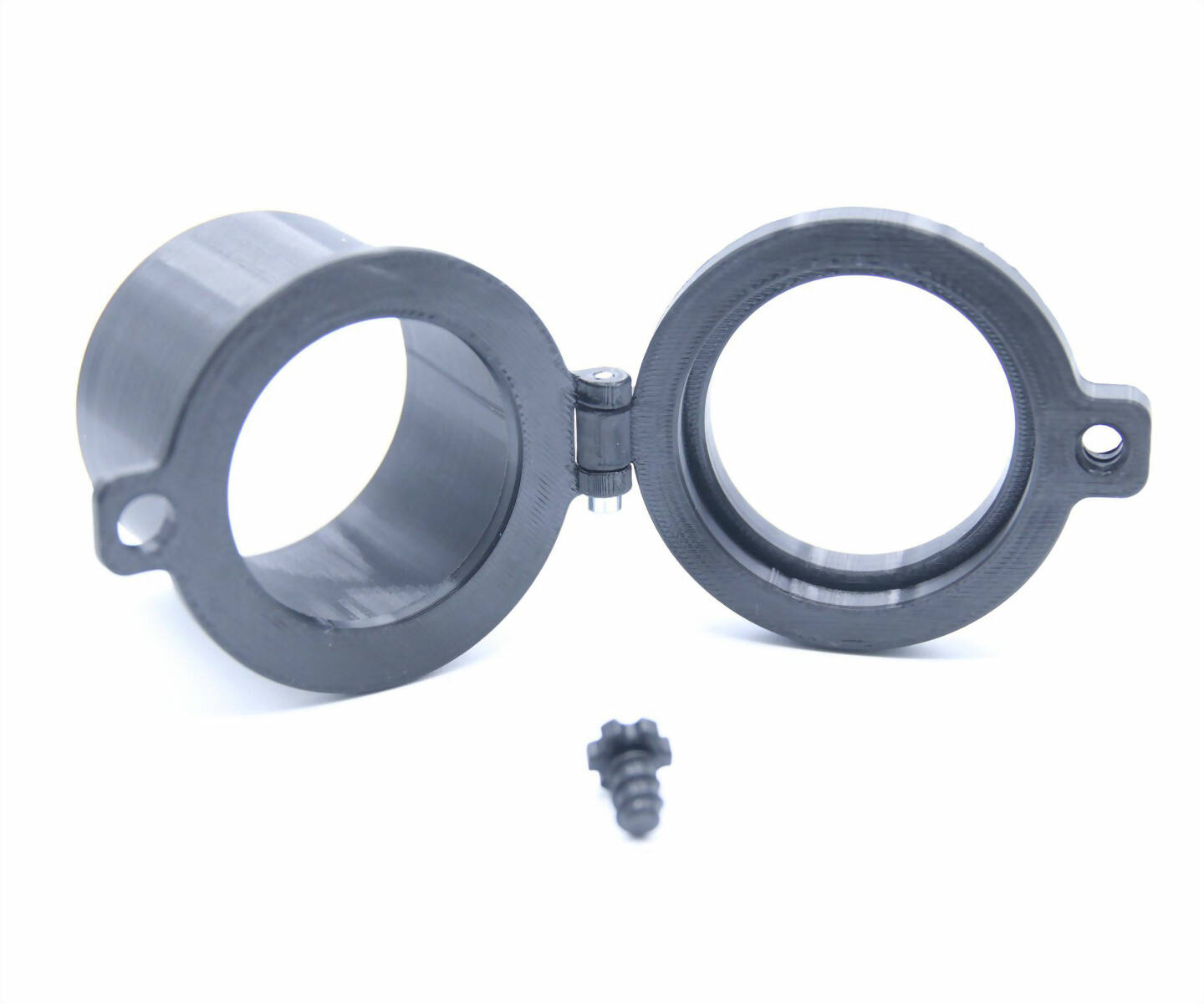 The filter holder allows the use of 2" nebula filters on the Seestar S50 and prevents dew on the filter. 