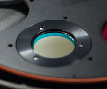  The adapter allows using unmounted 31 mm filters in filter wheels for filters with 2" filter thread. [EN] 