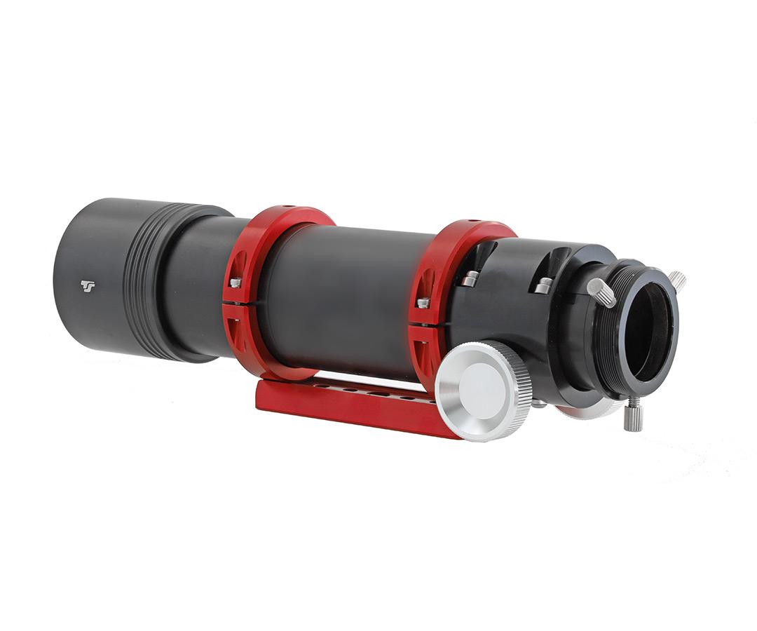  The fast 50 mm refractor with the improved ED 50 mm objective can be used as a travel telescope, spotting scope and guiding scope [EN] 